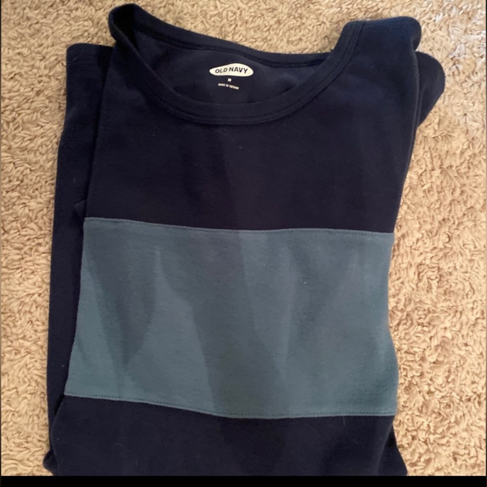 Old Navy Men’s Two Toned Blue Tee Shirt